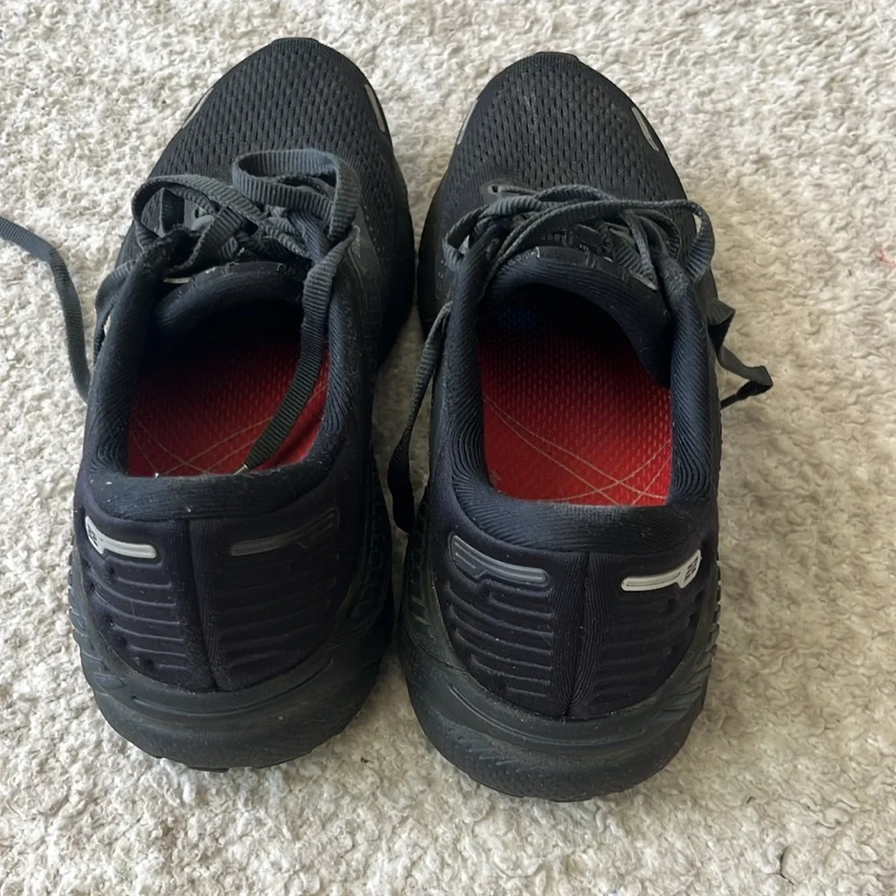 Brooks Adrenaline GTS 22 - Picture 2 of 3